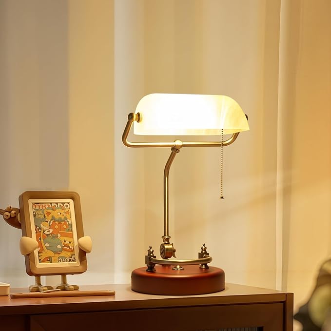 Bankers Lamp, Traditional White Desk Lamp with Solid Birch Wood Base, White Glass Antique Library Lamp with Pull Chain Switch, Plug in Vintage Bankers Desk Lamp for Office, Study Room 【E26 Socket】